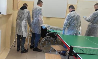 „Opiekun osób starszych i niepełnosprawnych” - kurs dla skazanych mężczyzn. - Służba Więzienna