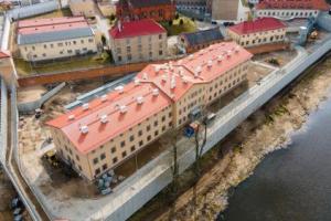 Na zdjęciu nowy budynek penitencjarny

