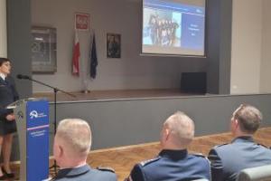 Wystąpienia prelegentów.
